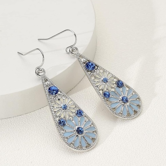 Jewelry - Womens Silver Daisy Drop Enamel Rhinestone Accent Earrings